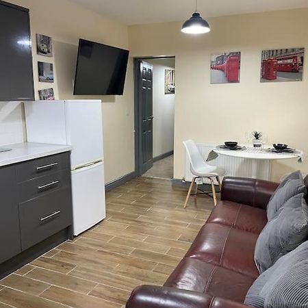 Modern 2 Bedroom Apartment In Derby City Centre Exterior photo